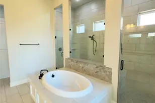 8821 Autumn Lake Trl, McKinney, TX 75071 - Photo 16