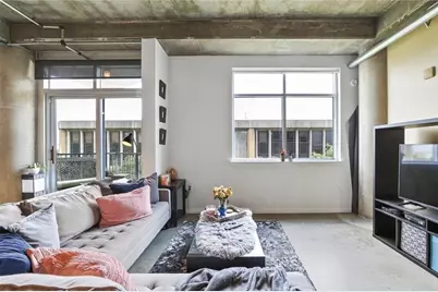 1001 Belleview Street #402, Dallas, TX 75215 - Photo 8