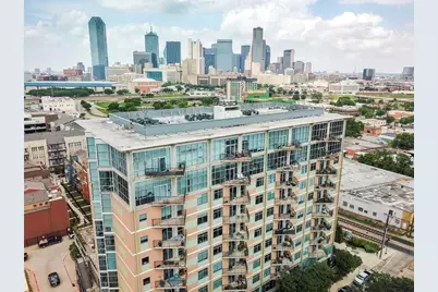 1001 Belleview Street #402, Dallas, TX 75215 - Photo 2