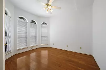 1716 Creekway Drive, Lewisville, TX 75067 - Photo 4