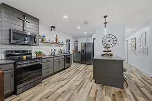 121 Kiowa Dr W, Lake Kiowa, TX 76240 - Photo 14