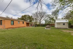 220 N Jarvis Ln, Azle, TX 76020 - Photo 12