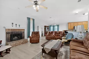 108 Dublin Cir, Waxahachie, TX 75165 - Photo 4