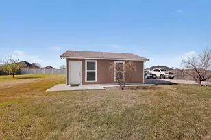 108 Dublin Cir, Waxahachie, TX 75165 - Photo 32