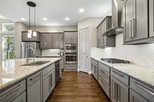 10589 Plumwood Pkwy, Dallas, TX 75238 - Photo 4