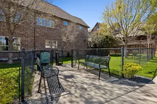 10589 Plumwood Pkwy, Dallas, TX 75238 - Photo 32