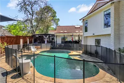4017 Acapulco Street, Irving, TX 75062 - Photo 28