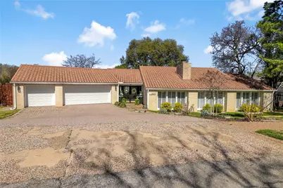 4017 Acapulco Street, Irving, TX 75062 - Photo 1