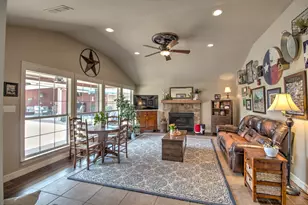 112 Sequoya Dr, Gainesville, TX 76240 - Photo 28