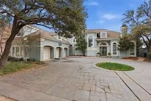 7204 Round Hill Rd, McKinney, TX 75072 - Photo 2