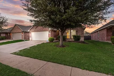 500 Crescent Creek Lane, Fort Worth, TX 76140 - Photo 18