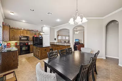 8760 Regal Royale Drive, Fort Worth, TX 76108 - Photo 8