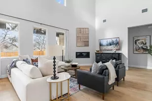 1633 Keneipp Rd, Carrollton, TX 75006 - Photo 6