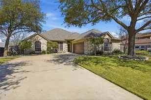 231 Bluff View Ct, Aledo, TX 76008 - Photo 2