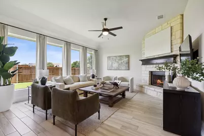 902 Meadow View Drive, Cleburne, TX 76033 - Photo 12