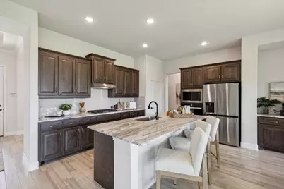 902 Meadow View Drive, Cleburne, TX 76033 - Photo 8