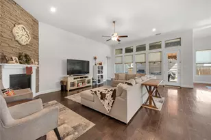 11836 Prudence Dr, Fort Worth, TX 76052 - Photo 10