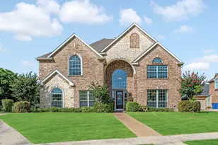10601 Huffines Dr, Rowlett, TX 75089 - Photo 2