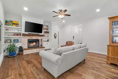 949 Avagail Avenue, Springtown, TX 76082 - Photo 10