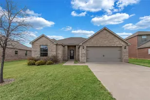 1172 Beaverwood Ln, Crowley, TX 76036 - Photo 2