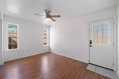 700 Poindexter Avenue, Cleburne, TX 76033 - Photo 12