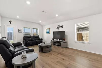 1904 Bailer Way, Royse City, TX 75189 - Photo 4