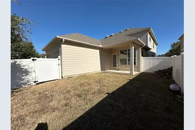725 Hartsfield, Aubrey, TX 76227 - Photo 14
