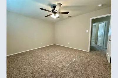 725 Hartsfield, Aubrey, TX 76227 - Photo 10
