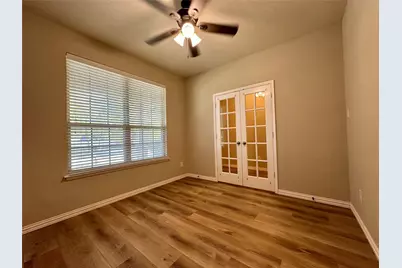 725 Hartsfield, Aubrey, TX 76227 - Photo 8