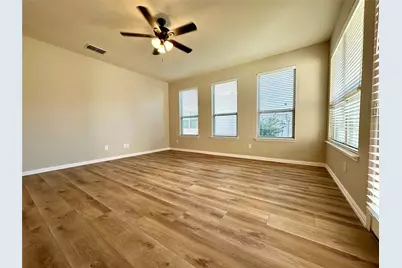 725 Hartsfield, Aubrey, TX 76227 - Photo 12