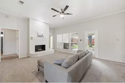 2004 Glen Creek Court, Arlington, TX 76015 - Photo 6