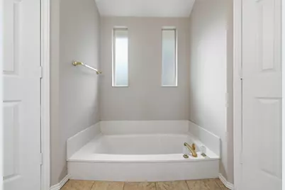 2004 Glen Creek Court, Arlington, TX 76015 - Photo 18