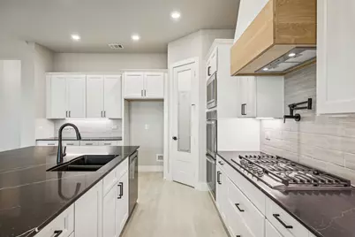 4510 Matador Ranch Court, Waxahachie, TX 75165 - Photo 4