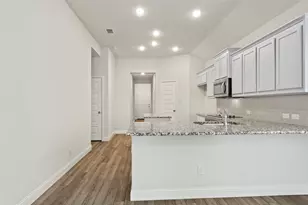 1000 Mason St, Aubrey, TX 76227 - Photo 8