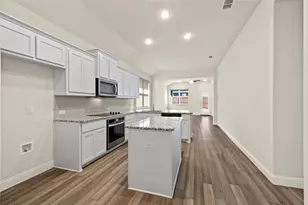 1000 Mason St, Aubrey, TX 76227 - Photo 4