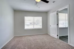 1201 E Park Dr, Mesquite, TX 75149 - Photo 8