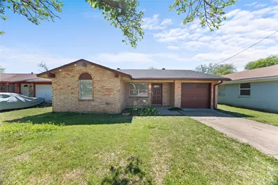 1821 Armstead Avenue, Grand Prairie, TX 75051 - Photo 2