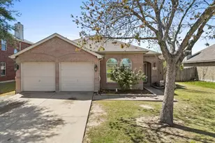 107 Bowie St, Forney, TX 75126 - Photo 2