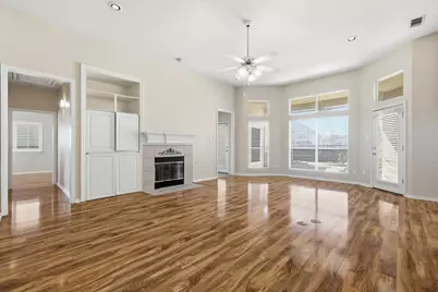 1052 E Seminole Trail, Carrollton, TX 75007 - Photo 6