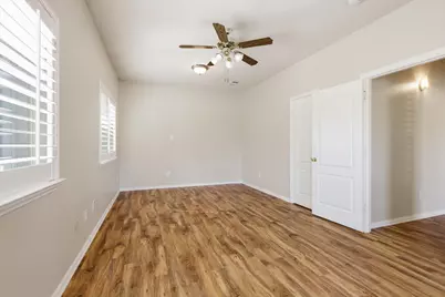 1052 E Seminole Trail, Carrollton, TX 75007 - Photo 26