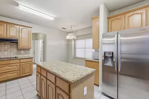 1052 E Seminole Trail, Carrollton, TX 75007 - Photo 10