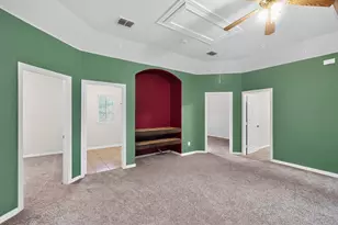 1343 Valley Vista Dr, Irving, TX 75063 - Photo 4