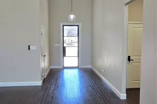 210 Knob Hill Dr, Granbury, TX 76048 - Photo 6