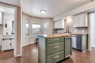 901 Rockwall Dr, Euless, TX 76039 - Photo 6