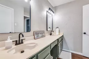 901 Rockwall Dr, Euless, TX 76039 - Photo 26