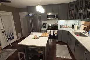 4676 Bracken Dr, Fort Worth, TX 76137 - Photo 2