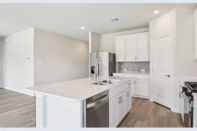 404 Castle Road, Sherman, TX 75092 - Photo 4