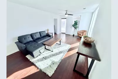 727 W Day Street, Denison, TX 75020 - Photo 1