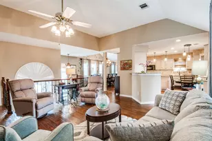 225 Bay Cir, Coppell, TX 75019 - Photo 10