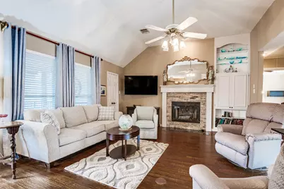 225 Bay Circle, Coppell, TX 75019 - Photo 8